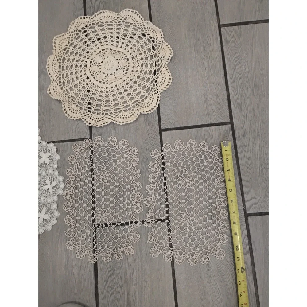 Vintage Crochet Doilies Lot of 4